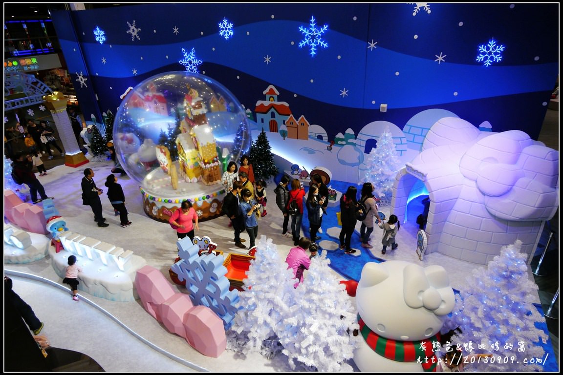 台茂購物中心│國內輕旅行【Hello Kitty冰原奇幻之旅】聖誕節大型藝術裝置